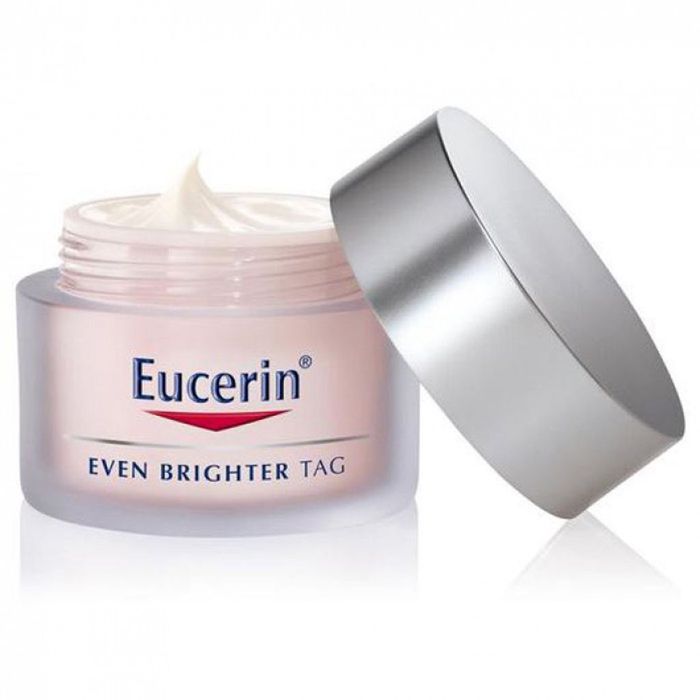 Par quelle crème tonale cacher les taches de pigment