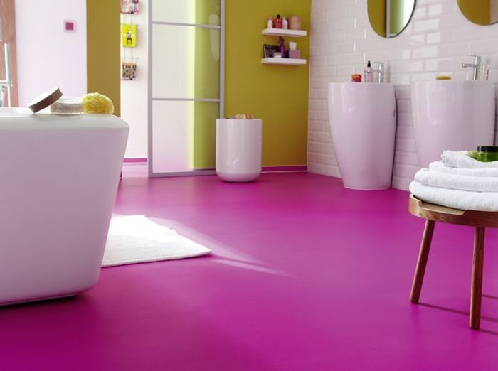 20 salles de bains colorées elle décoration Salle Sol idées bains de