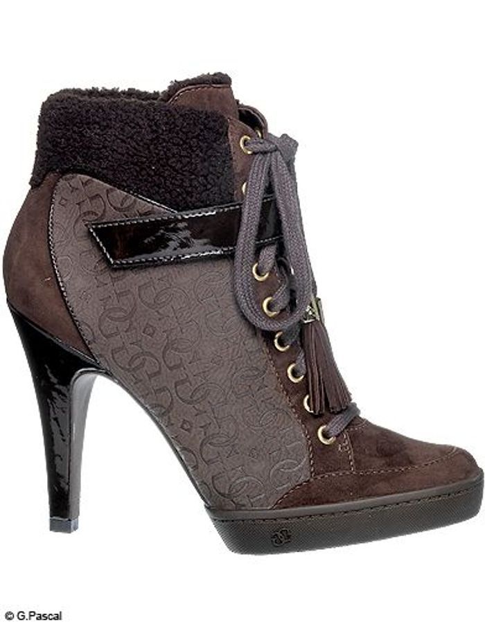 chaussure guess rouge