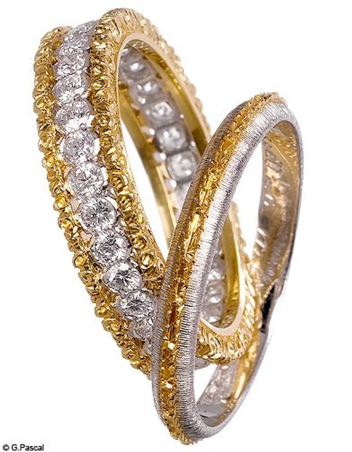 Accessoire bijoux Votre grossiste en ligne d'accessoires mode et Bijoux fantaisie en France et en Europe est ravi de vous présenter sa nouvelle gamme de bijoux, bijoux fantaisie, bijoux femme, bijoux pour homme et accessoires cheveux.